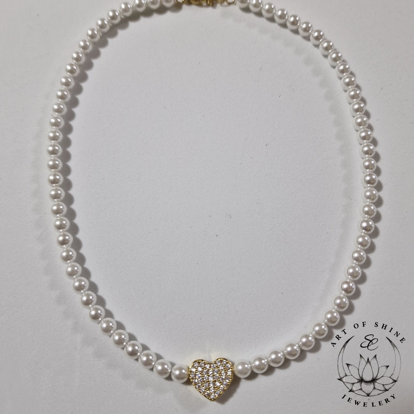 Pearl Heart Plaque Necklace with Zircons
