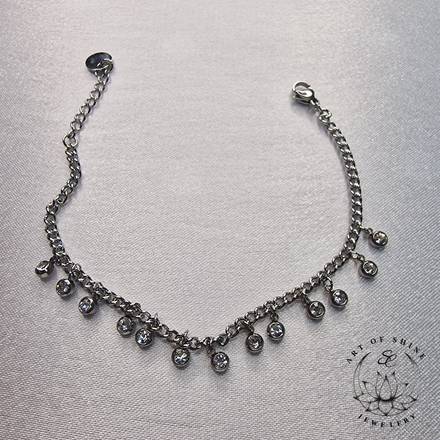 Chain and Dangling Tennis
