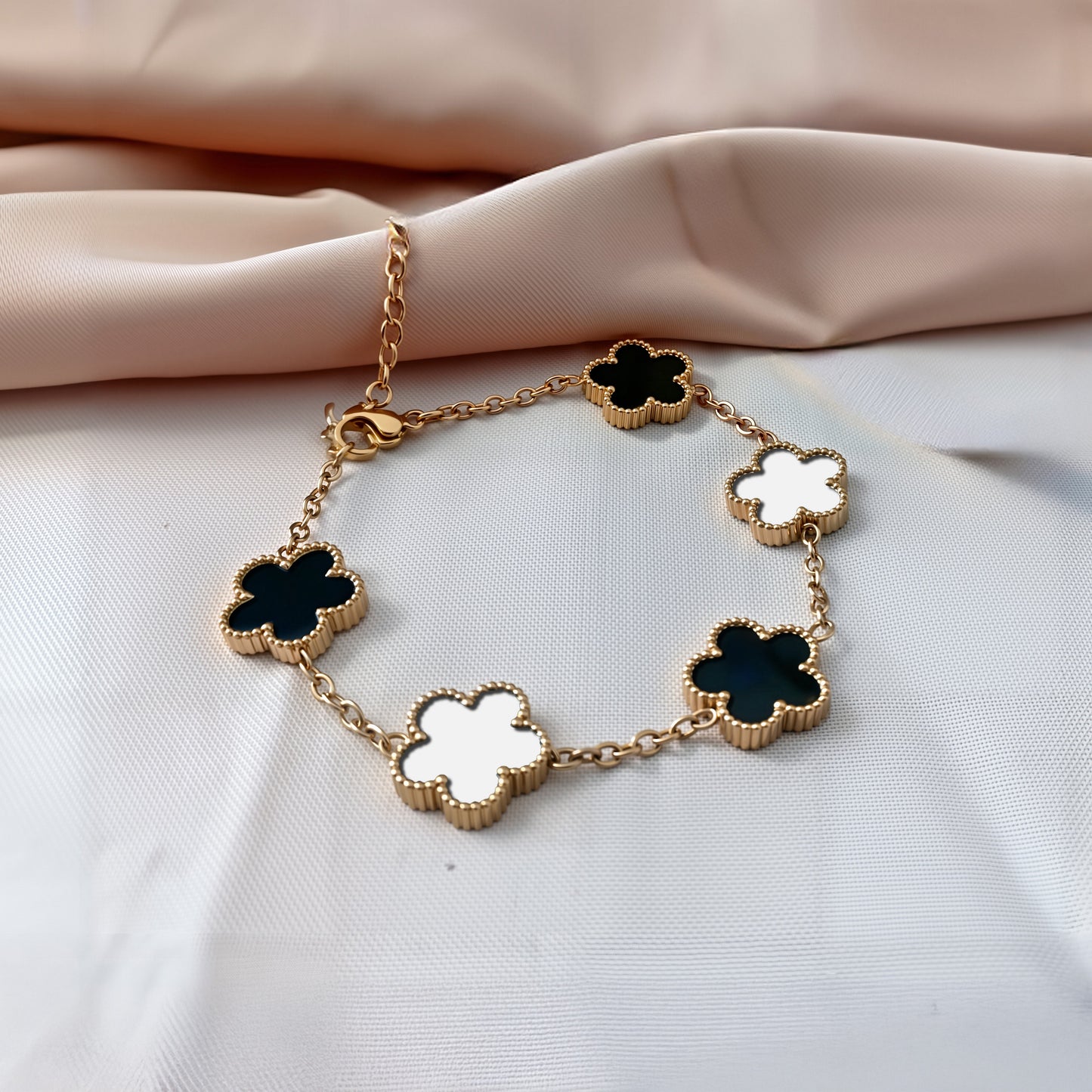 Fortune Five Clover Bracelet - Monochrome Edition Art of Shine