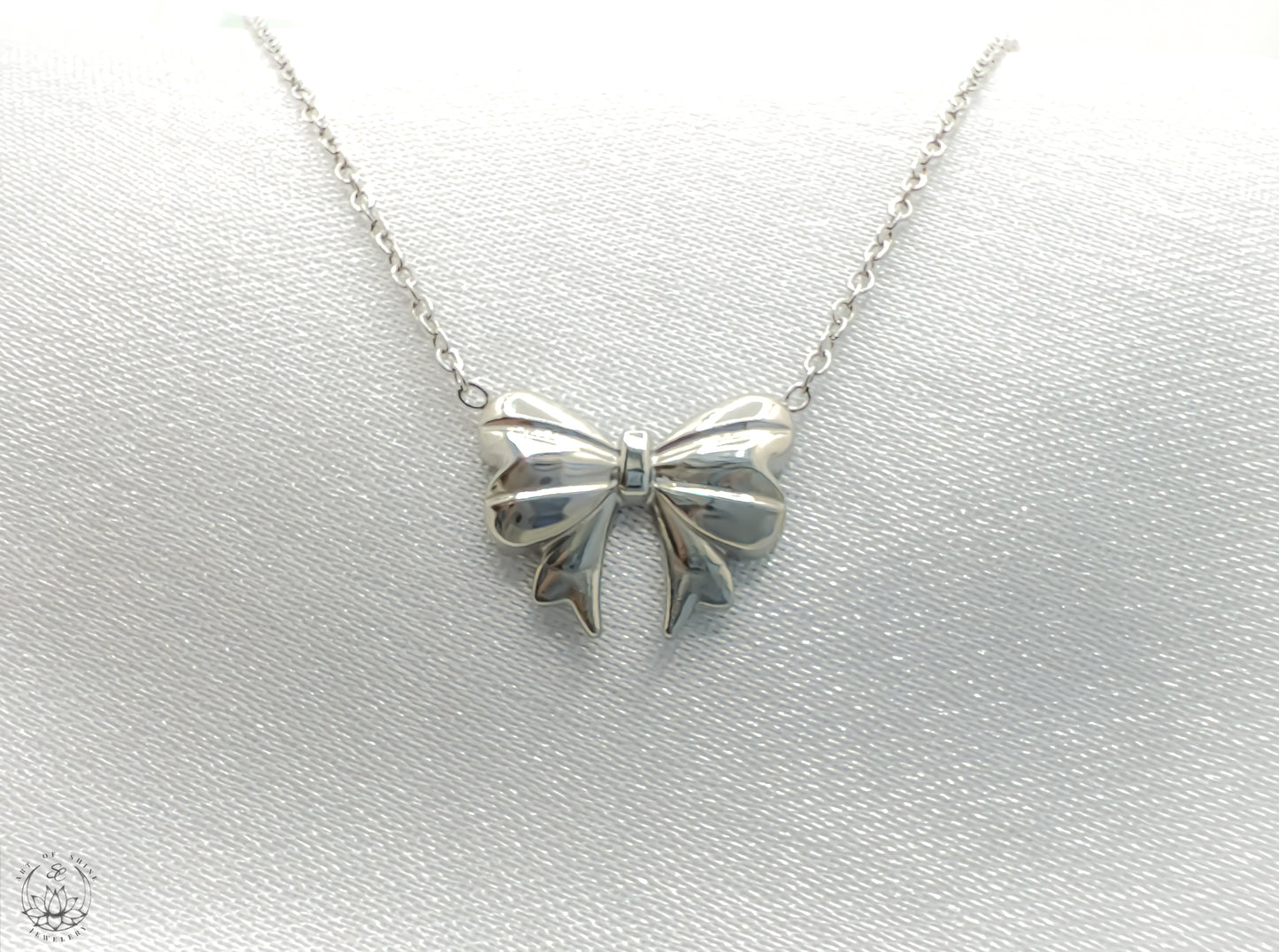 The Adeline Bow Necklace