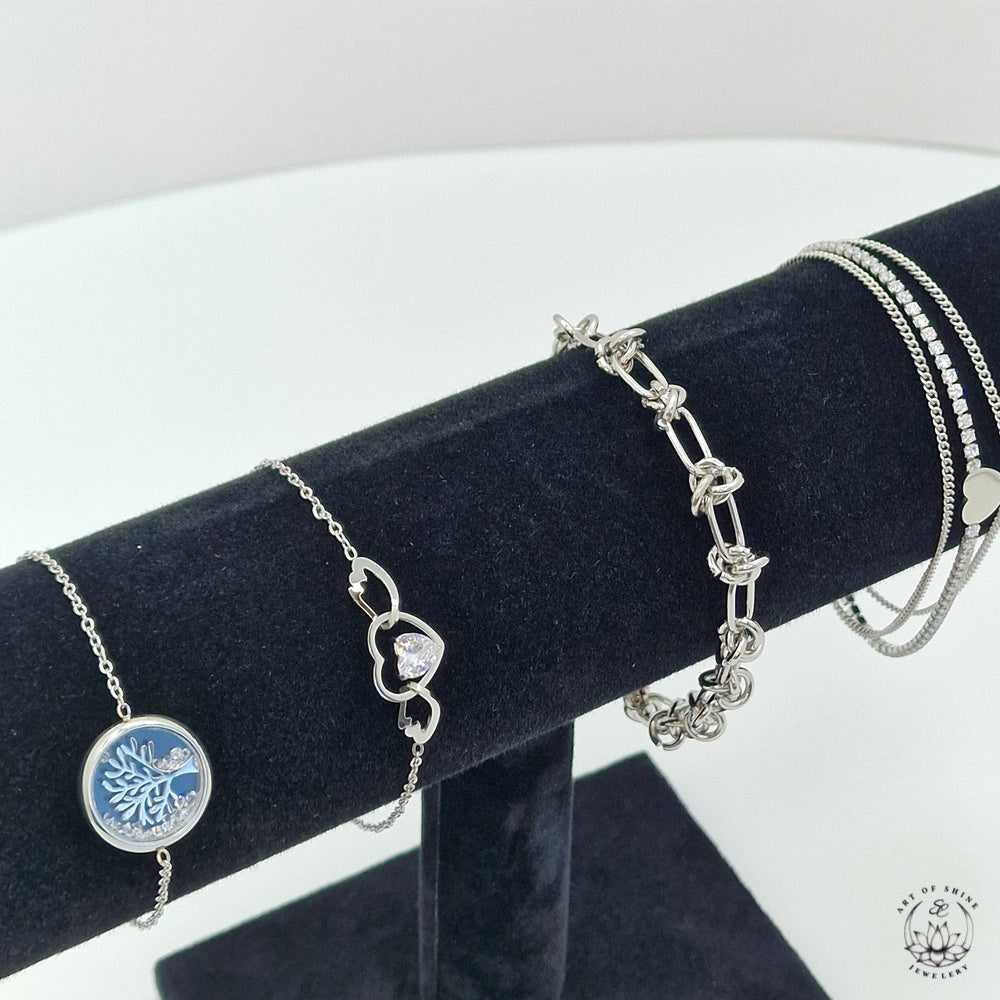 Bracelet with Zircon Heart and Soft Wings Art of Shine