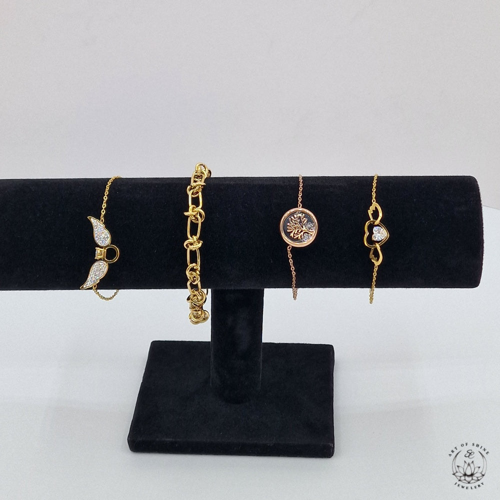 Bracelet with Solitaire Ring and Wings
