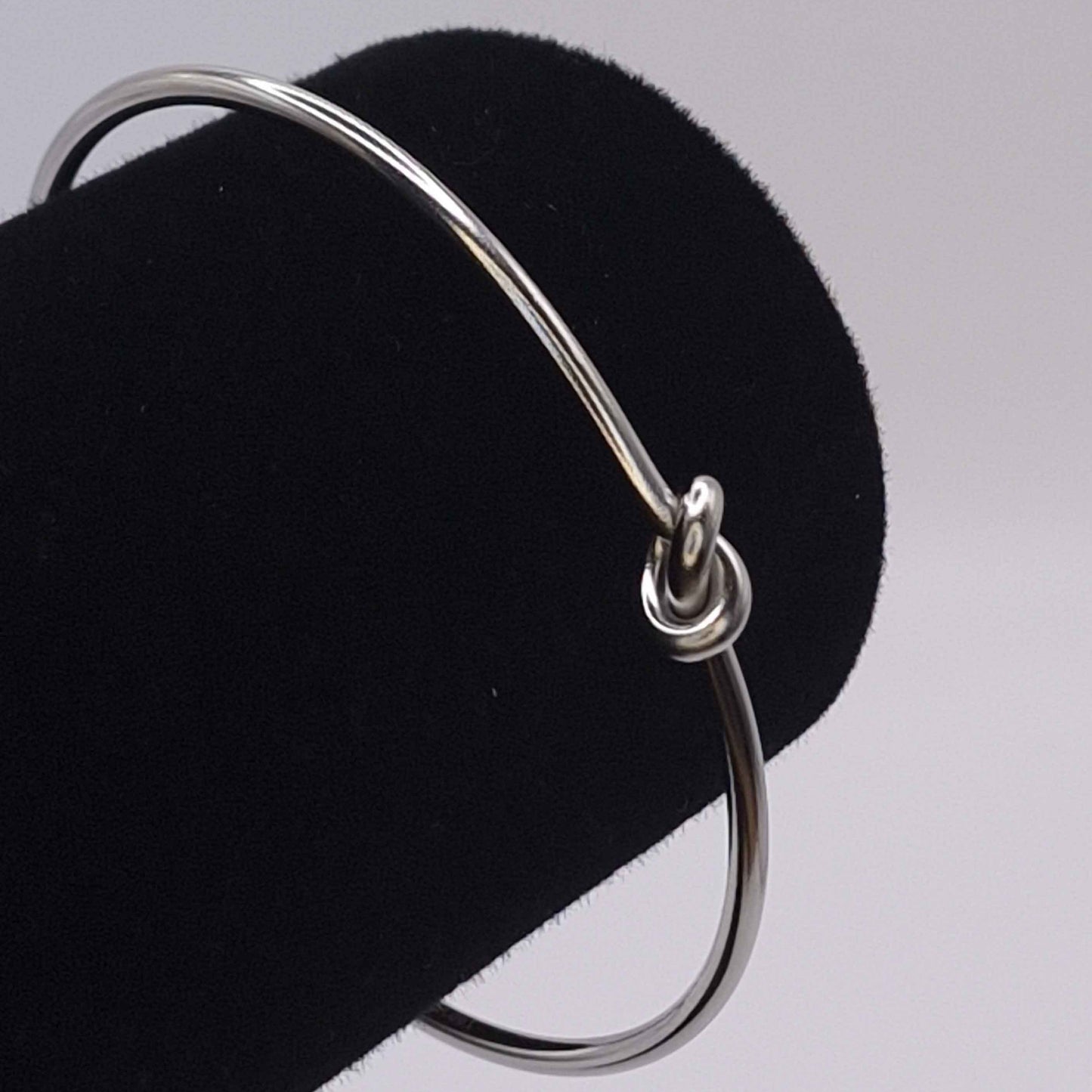 Rigid Knot Bracelet