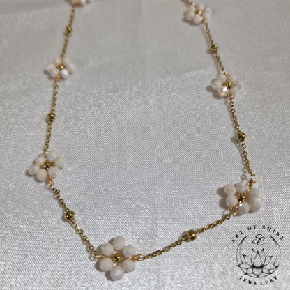 Daisy Pearl Necklace