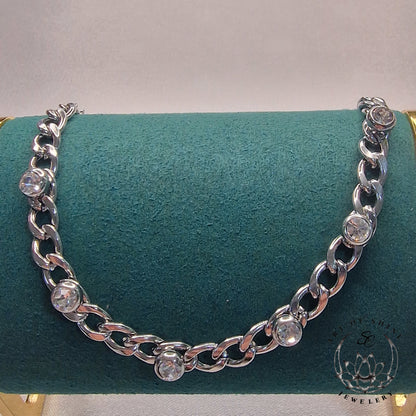 Chain and Round Tennis