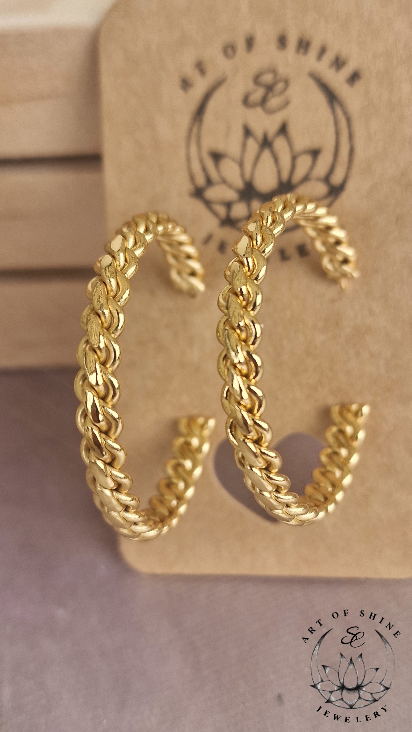 Hoops Chain