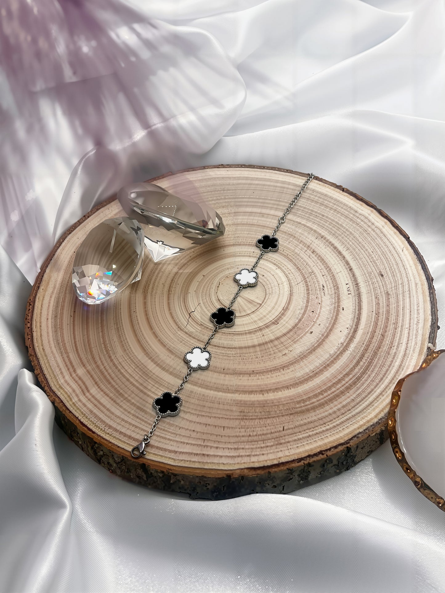 Fortune Five Clover Bracelet - Monochrome Edition Art of Shine