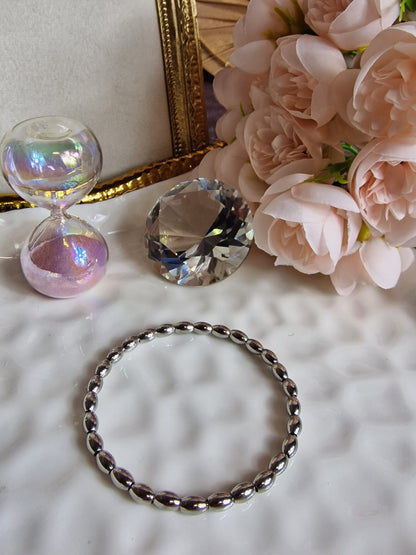 The Luna Beaded Bangle