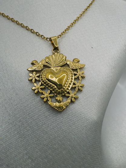 The Sacré-Cœur Necklace