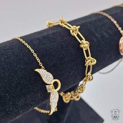 Bracelet with Solitaire Ring and Wings