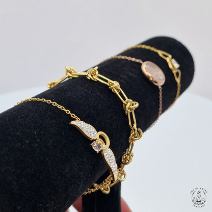 Bracelet with Solitaire Ring and Wings